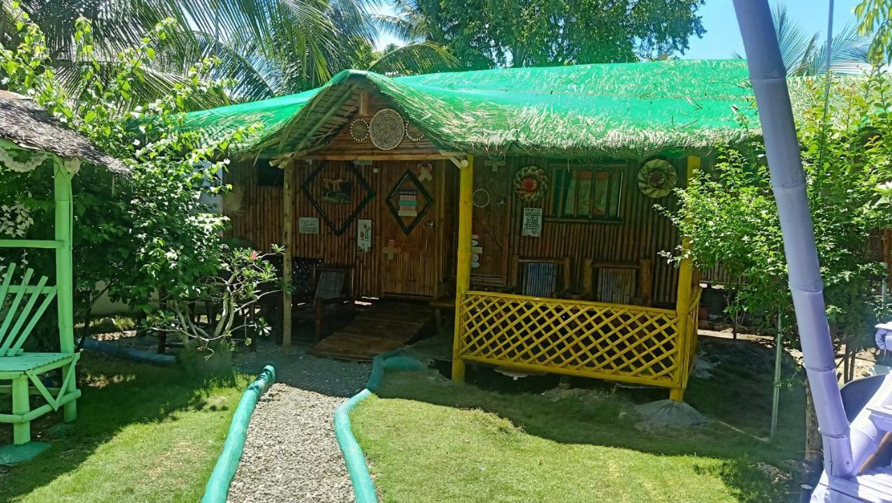 Moalboal Bamboo House / Rooms المظهر الخارجي الصورة