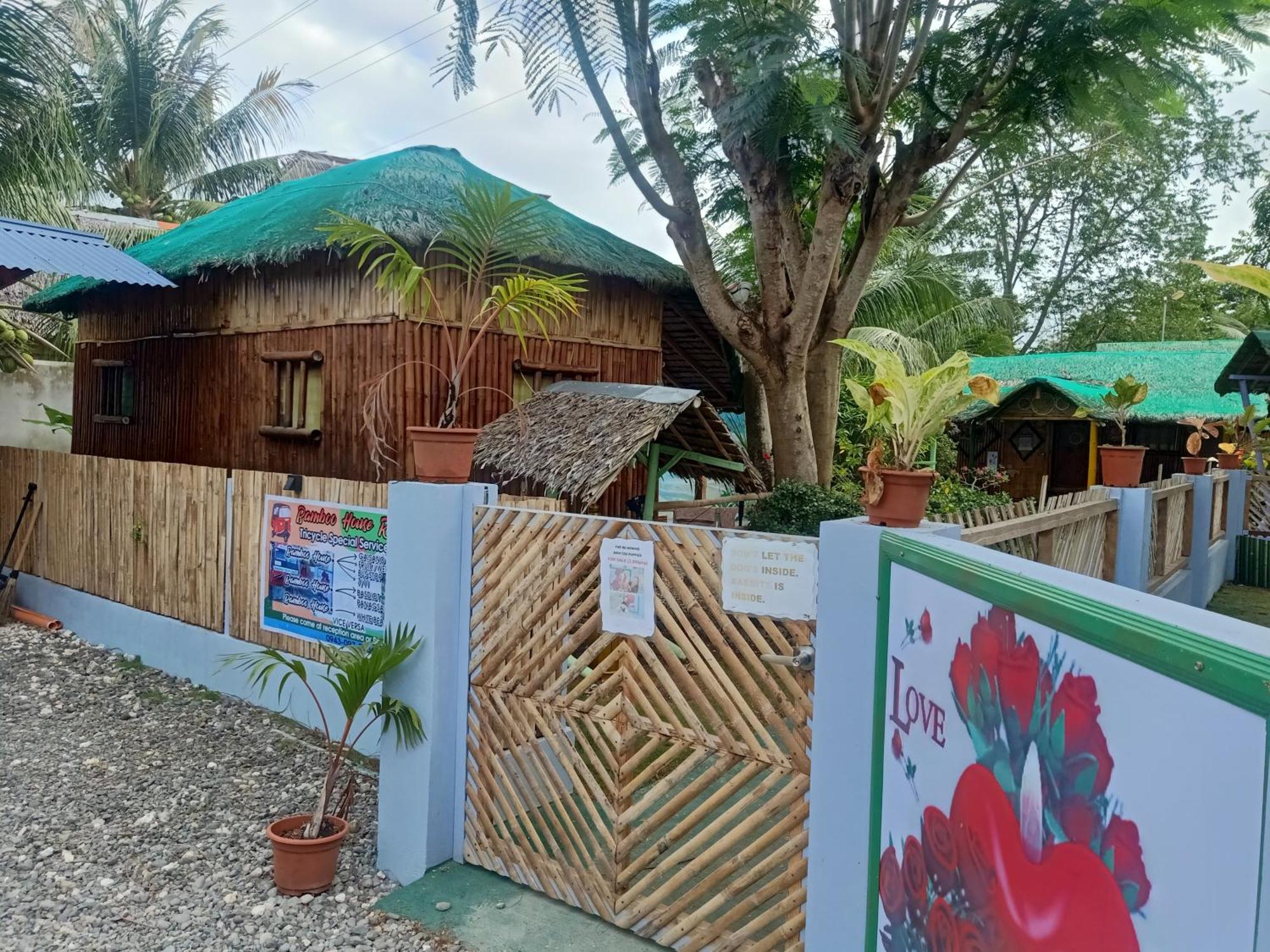 Moalboal Bamboo House / Rooms المظهر الخارجي الصورة