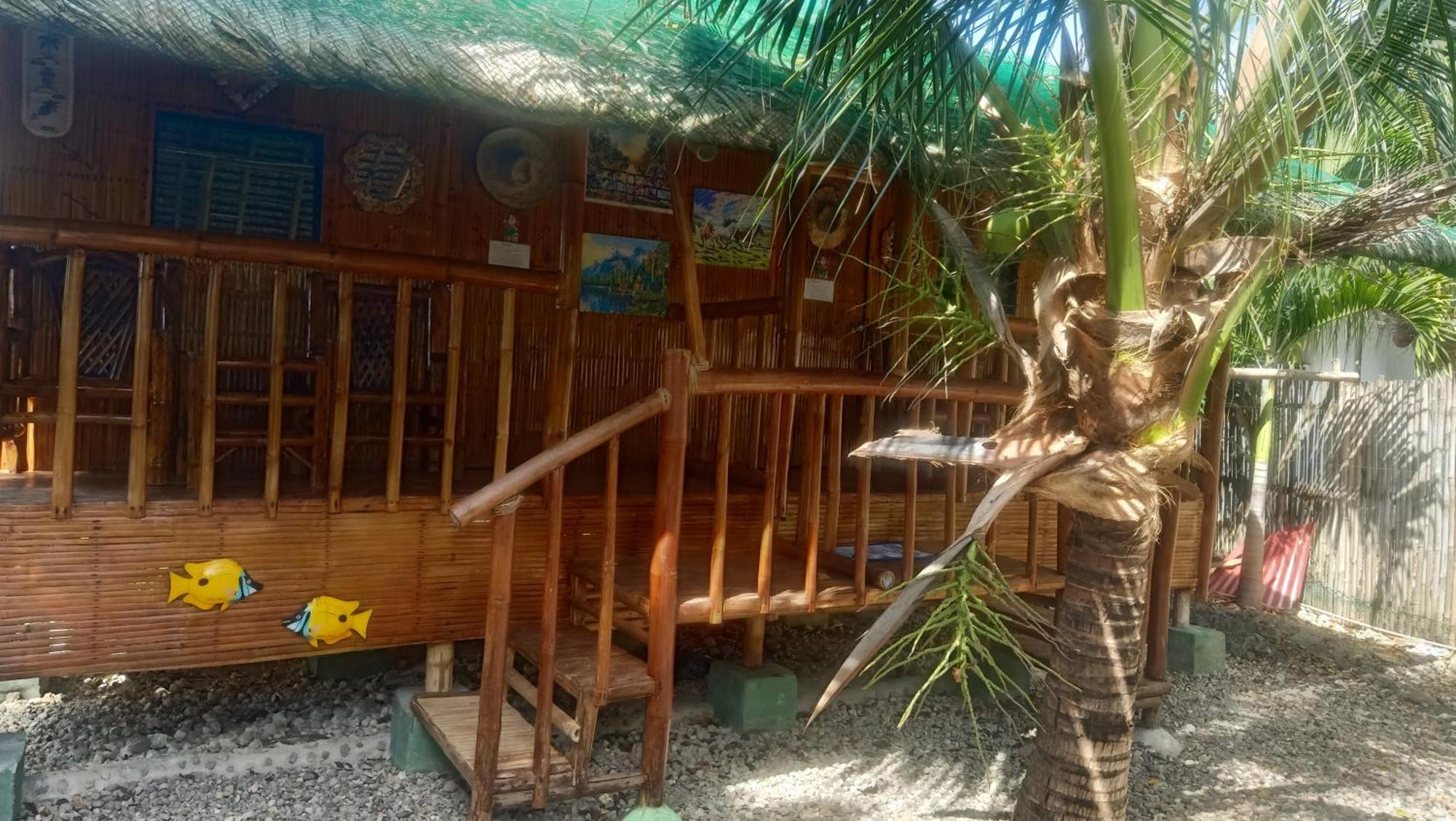 Moalboal Bamboo House / Rooms المظهر الخارجي الصورة